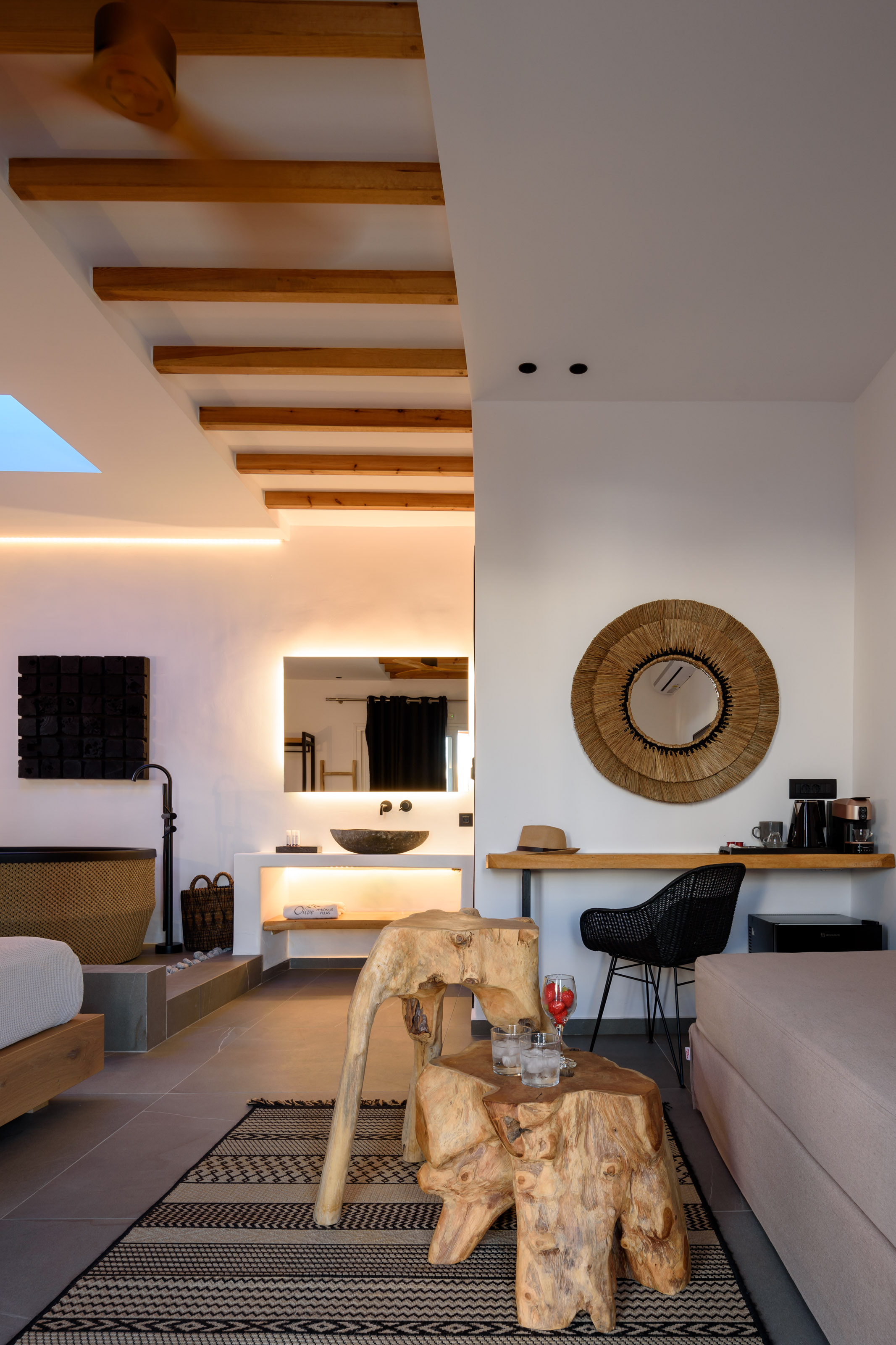 Honeymoon, Suite