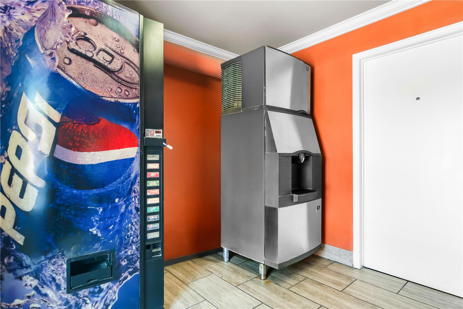 Americas Best Value Inn Suites Siloam Springs 14/26