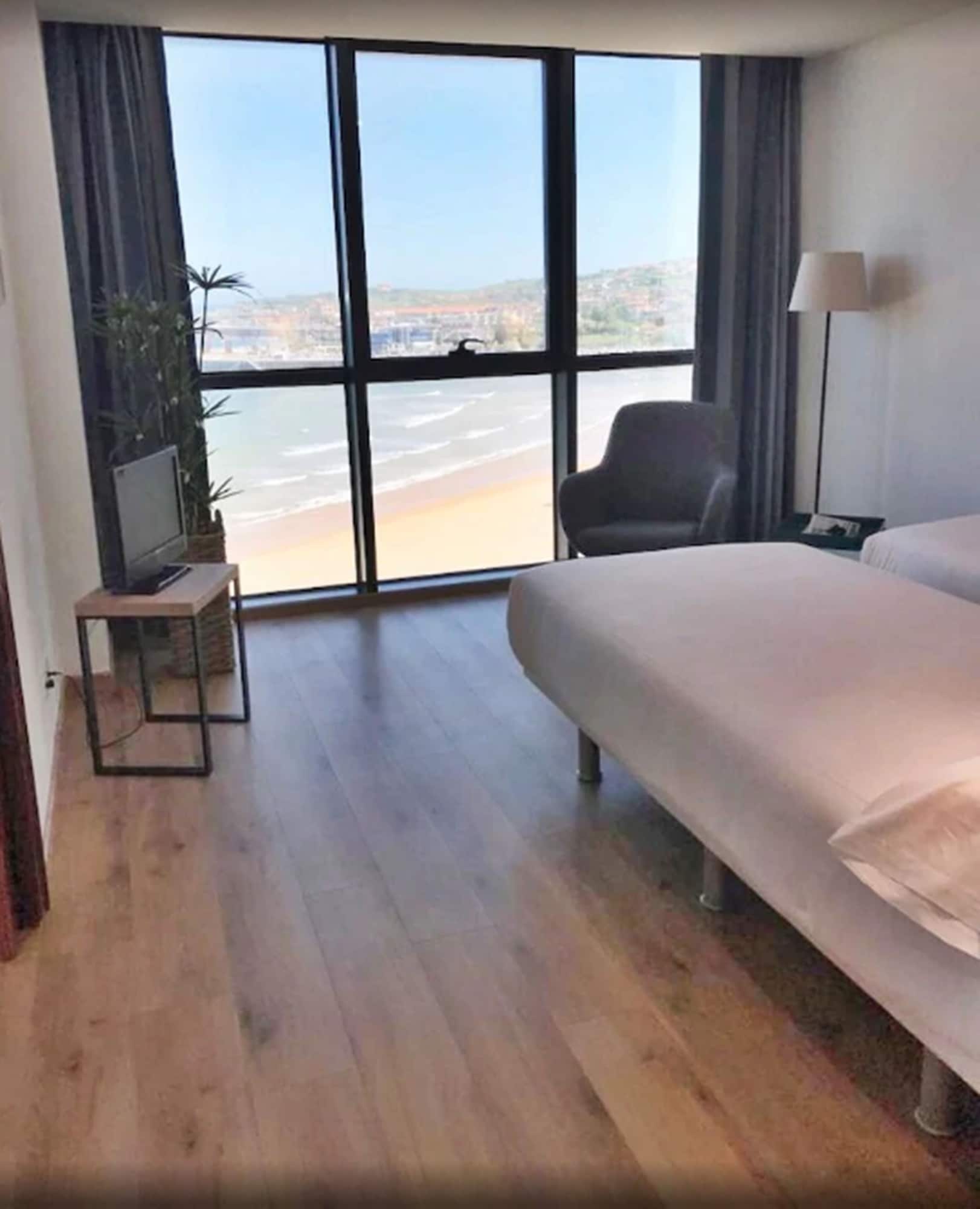 غرفة قياسية بسريرين منفصلين بإطلالة على الشاطئ، Principe de Asturias Hotel 5/6