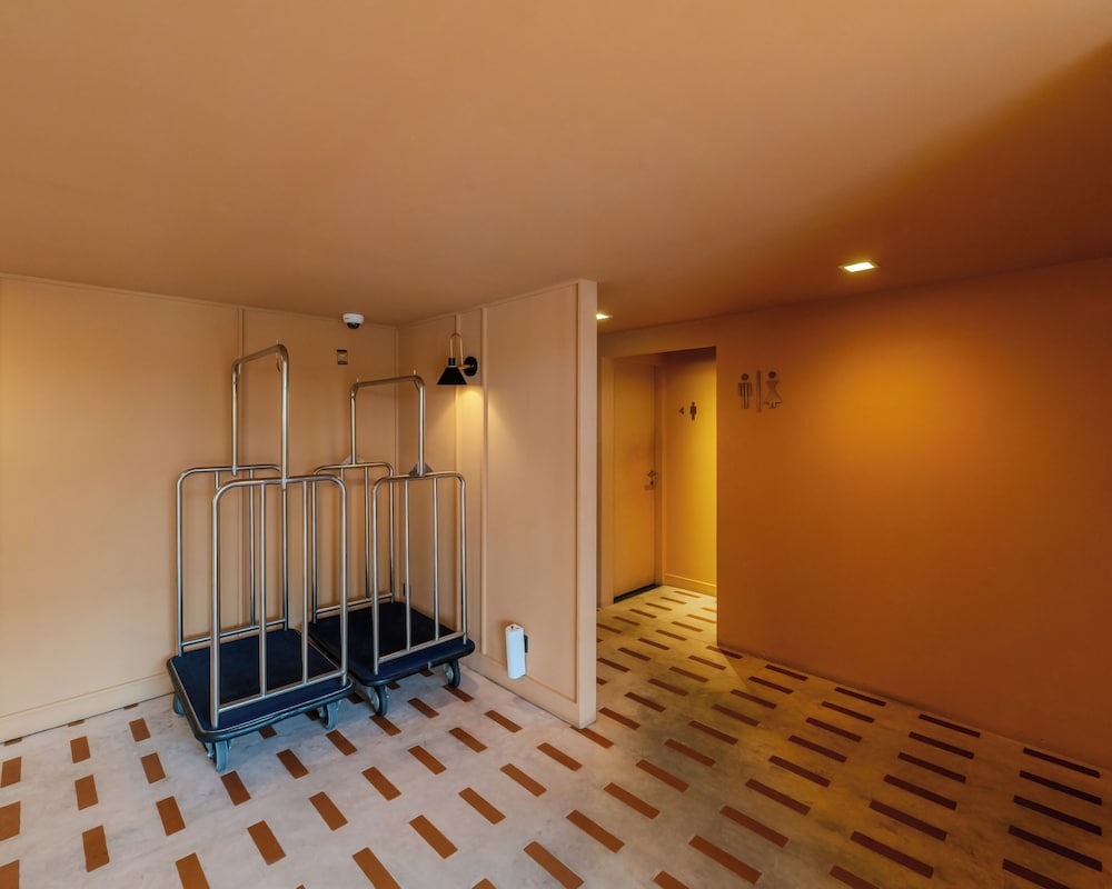 Happihaus Hotel Bangkok 38/62