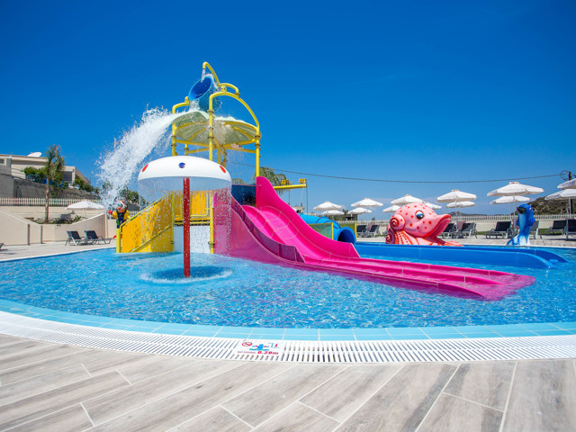 Venezia Resort Hotel 67/76