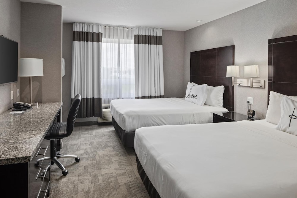 Home Inn and Suites Regina Airport 18/68