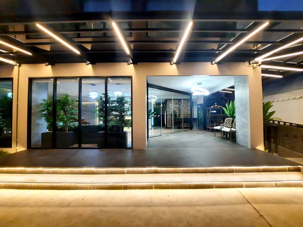 The 9 Residence Hotel 15/50