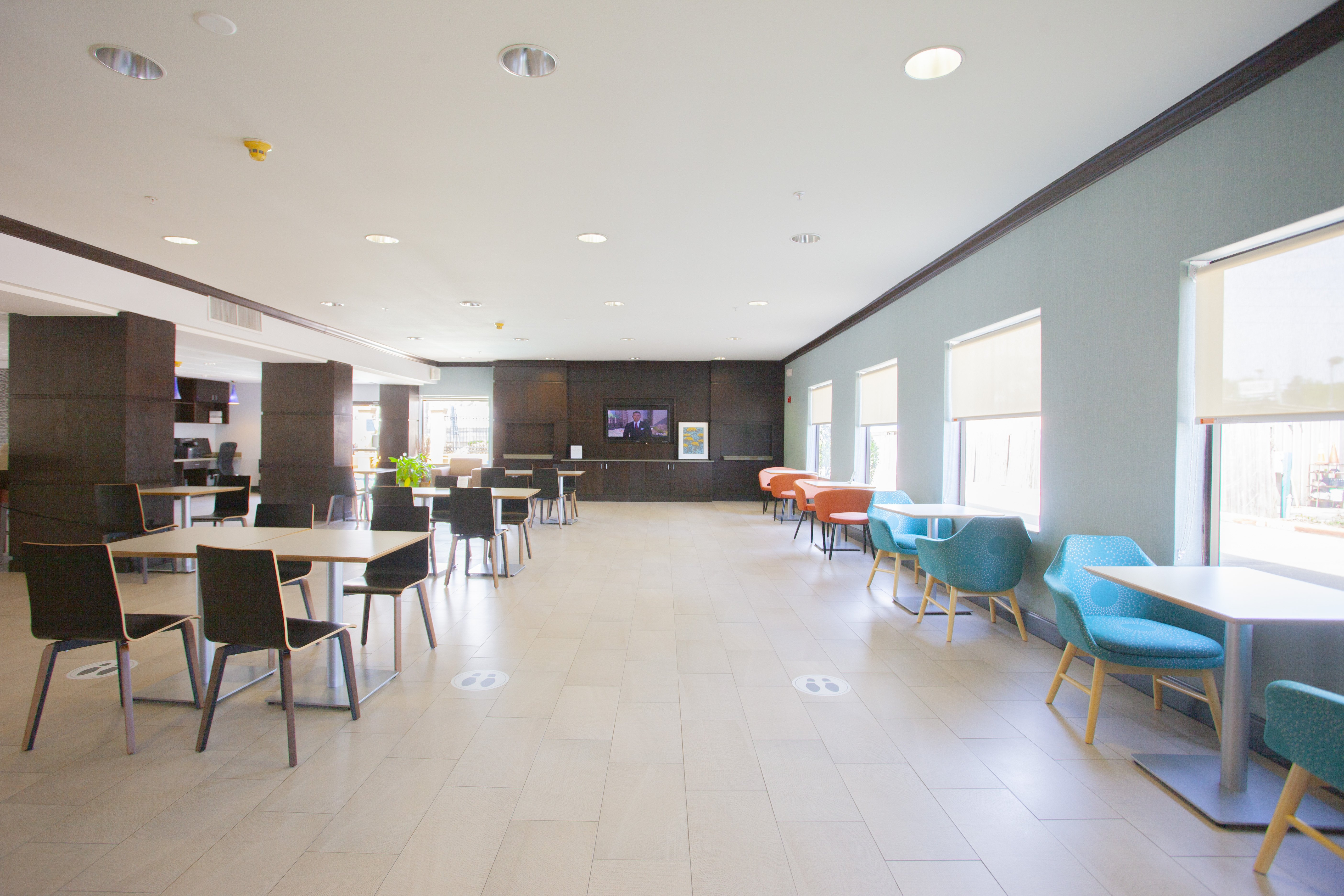 Holiday Inn & Suites Spring - the Woodlands Area, an IHG Hotel 21/28