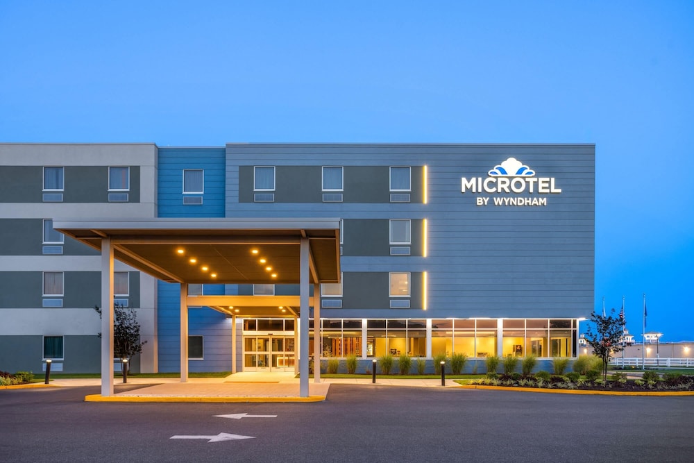 Microtel Inn and Suites by Wyndham Rehoboth Beach 3/62