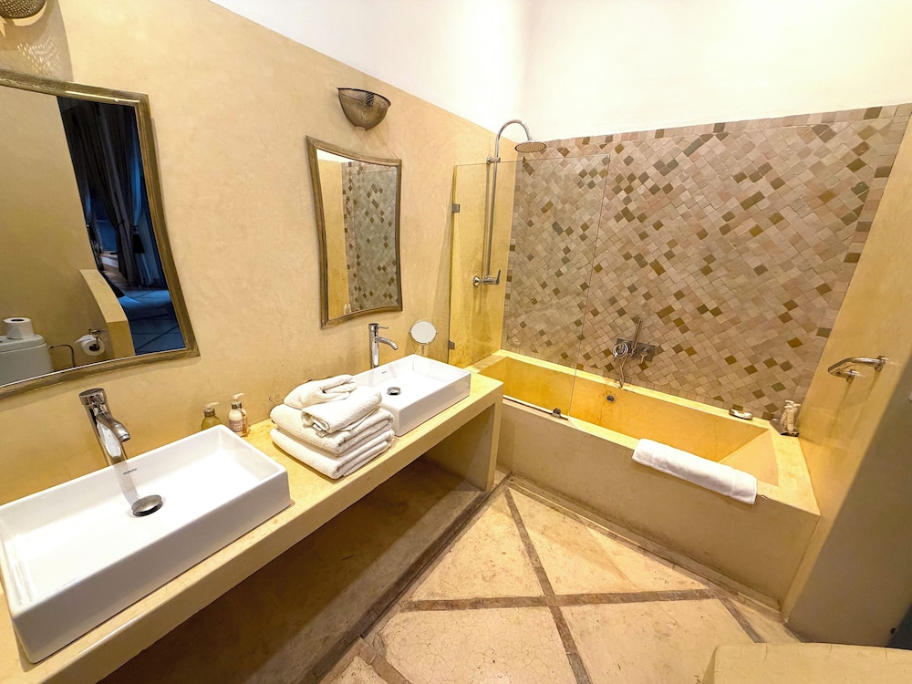 RIAD ADORE 43/45