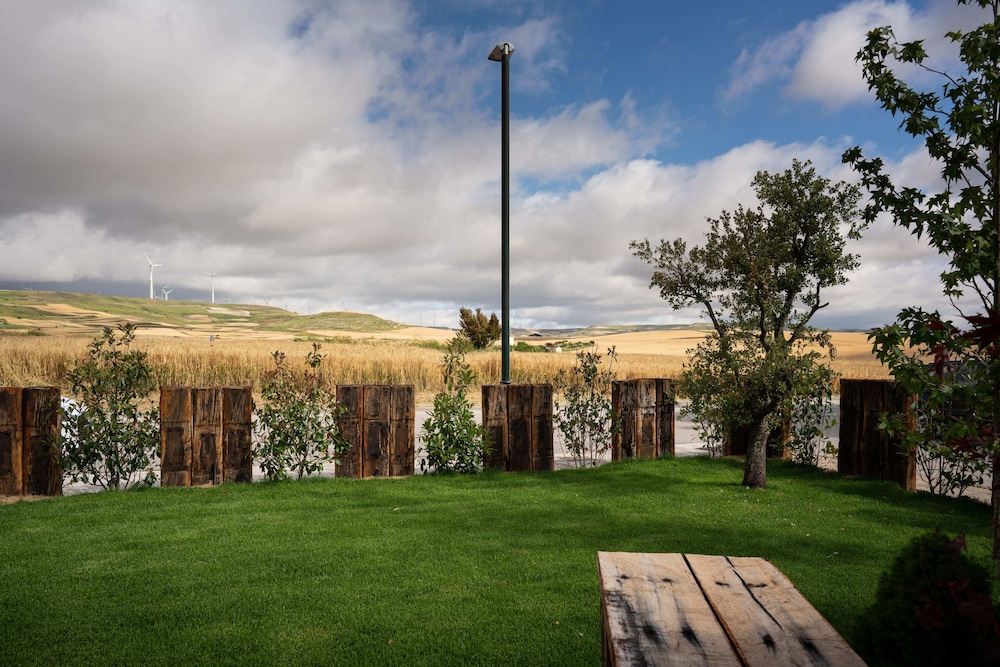 Hotel Rural Tierras Del Cid 63/71
