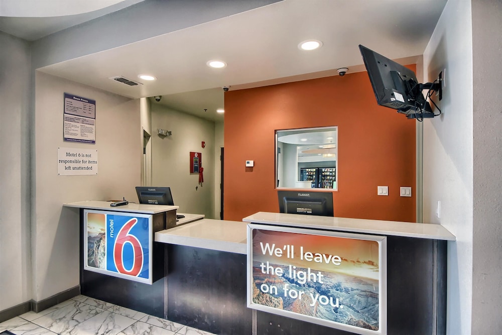 Motel6 Weslaco, TX 8/58