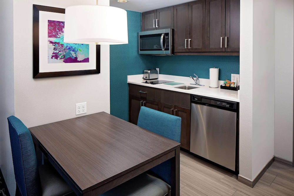 Homewood Suites By Hilton Ronkonkoma 23/34