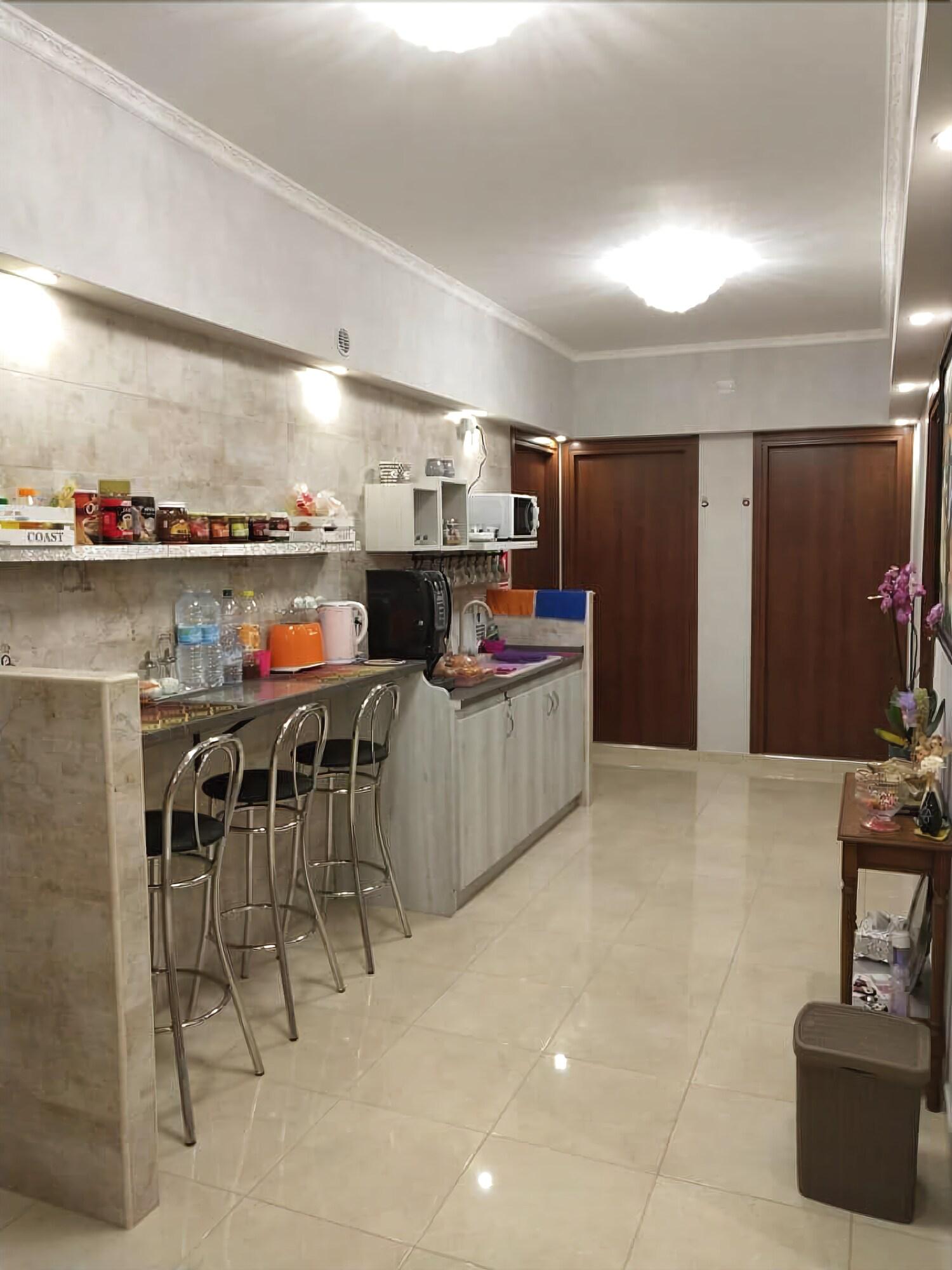 Seven Miracles Inn 5/40