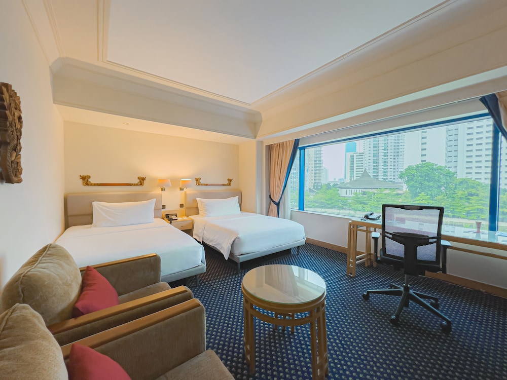 LE MERIDIEN JAKARTA 43/68