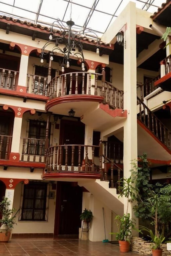 D Monica Hotel 1/45
