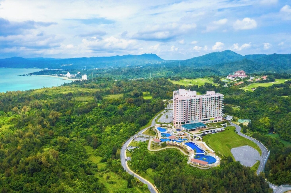 Oriental Hotel Okinawa Resort and Spa 61/63