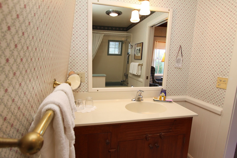 Joshua Grindle Inn 64/64