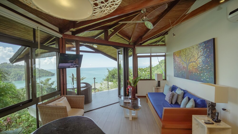Tulemar Resort 48/77