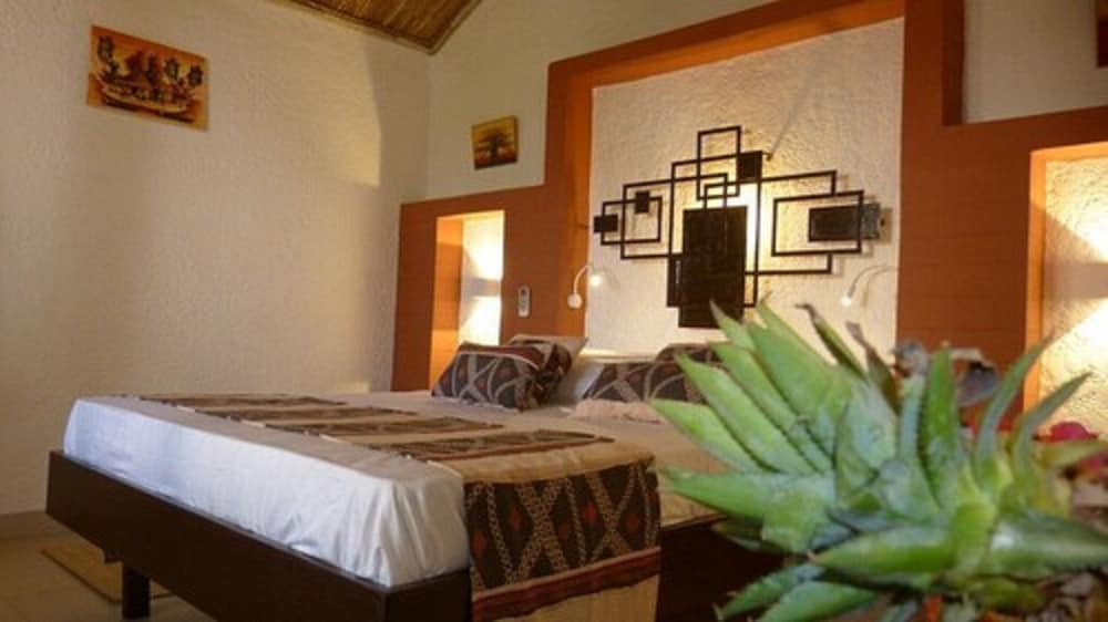 Bougainvillees Hotel 6/36