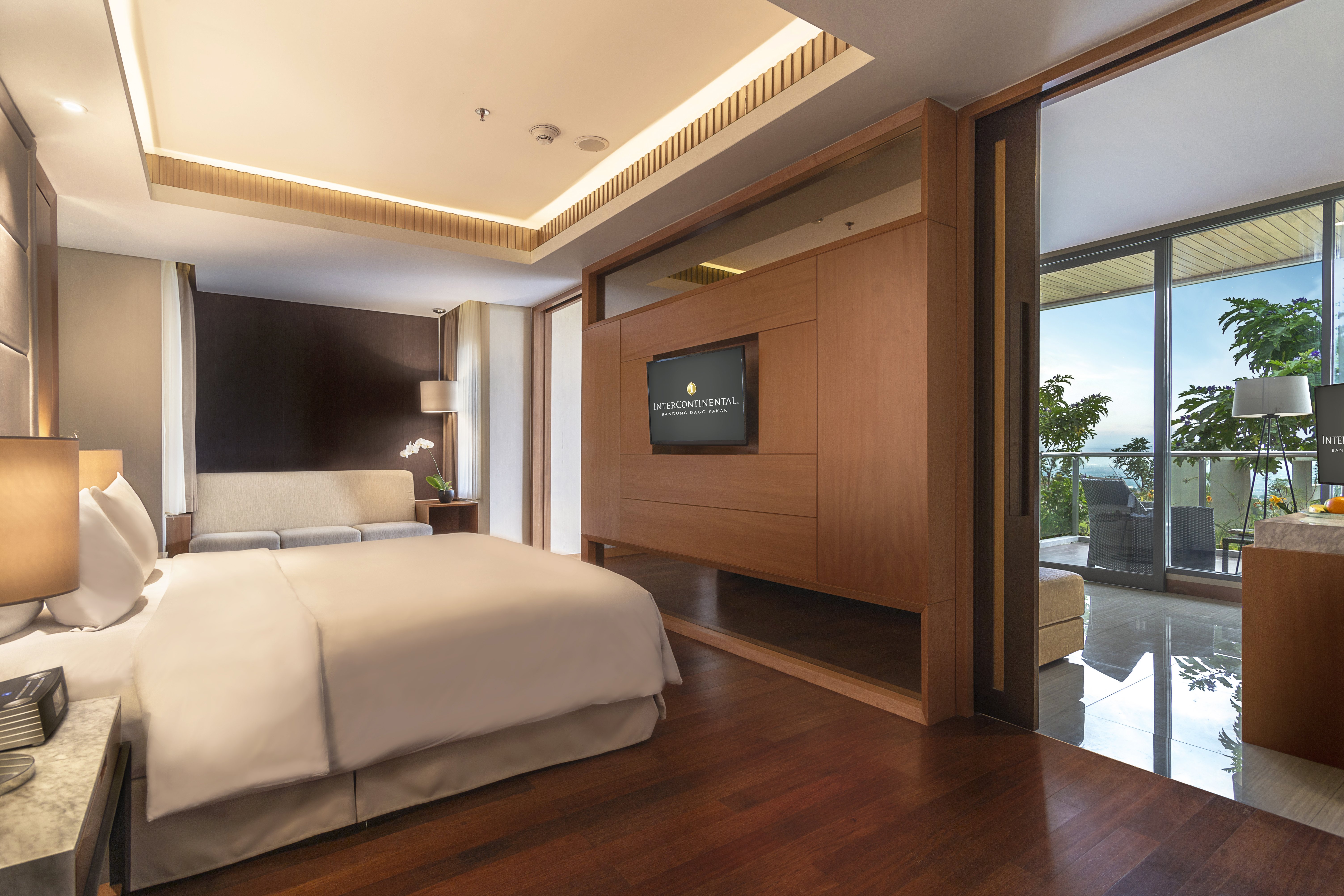 INTERCONTINENTAL BANDUNG DAGO PAKAR 12/50