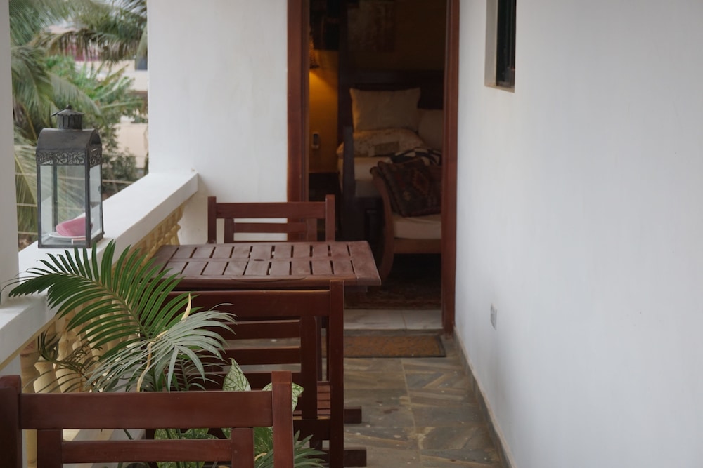 Accra Royal Castle Apartments Suites 9/48