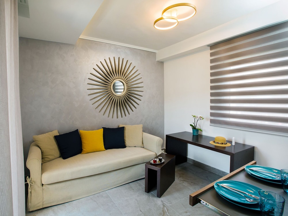 Sun Residence 9/36