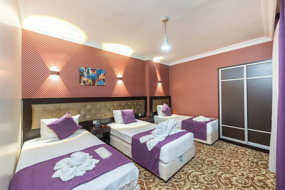 Grand Abimo Hotel (ex Hotel Diamond City) 9/27