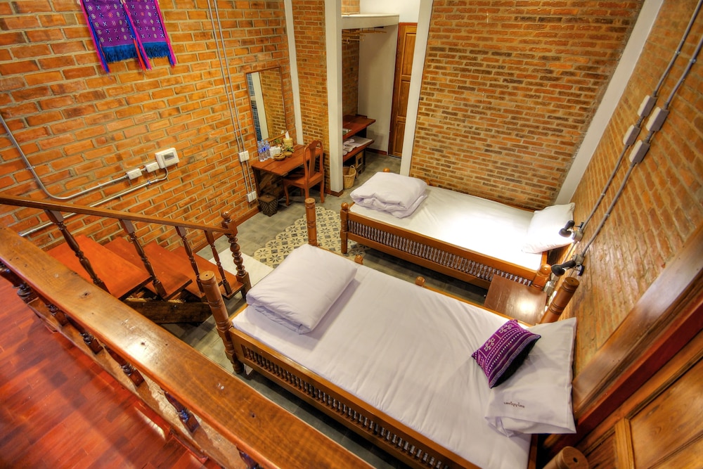 Saengpanya Home Boutique Hotel 31/65