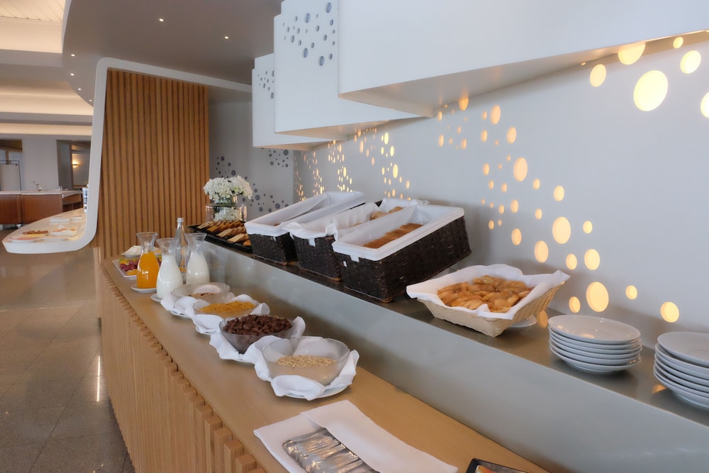 Axis Ofir Beach Resort 19/49