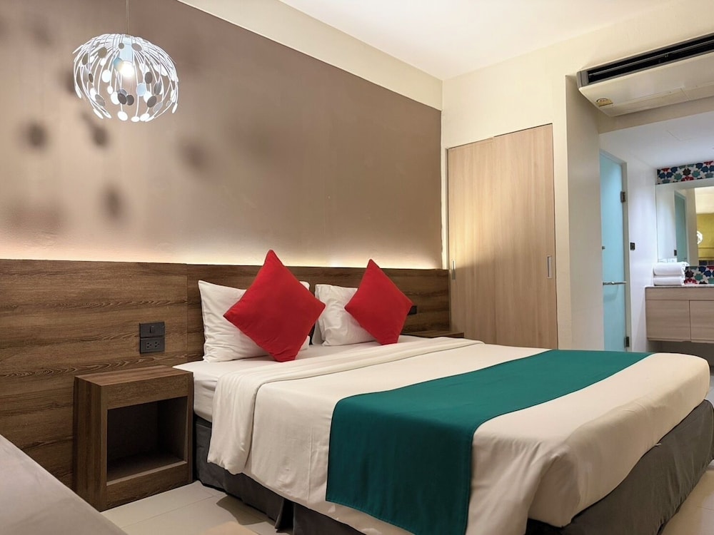 The Viridian Resort 24/62