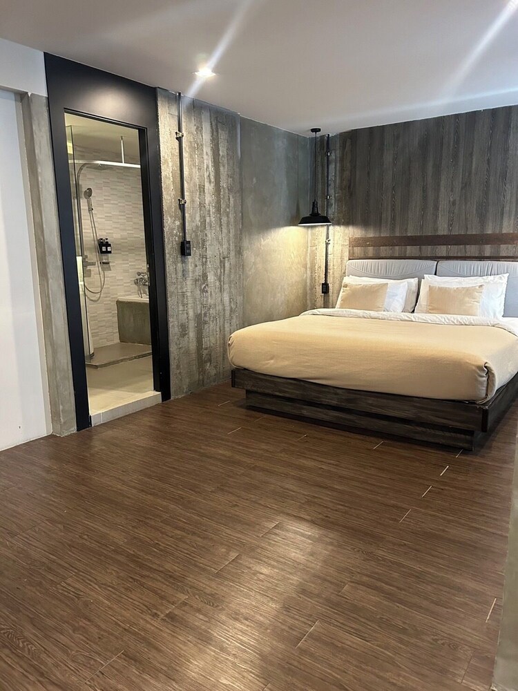 S Hadyai Hotel 21/68