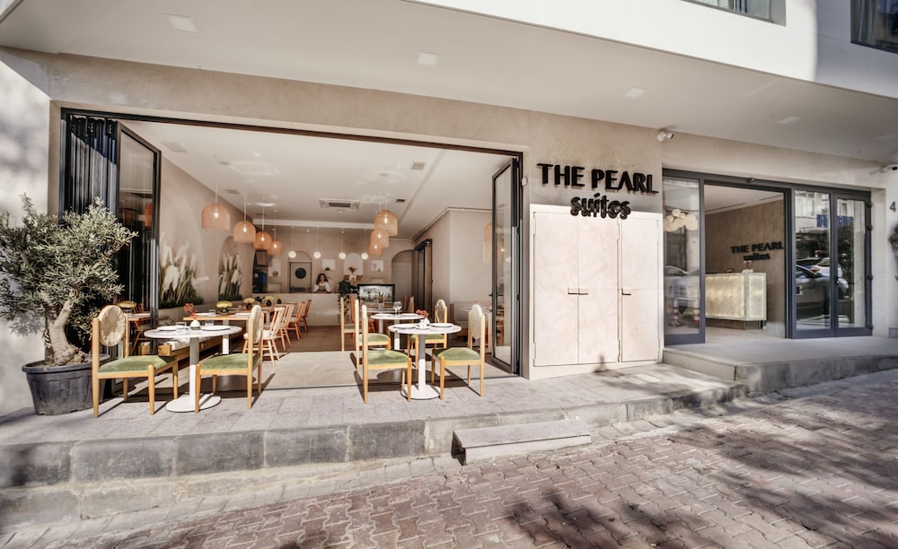 The Pearl Suites 18/29