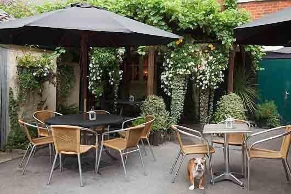 The Lamb Inn 19/25