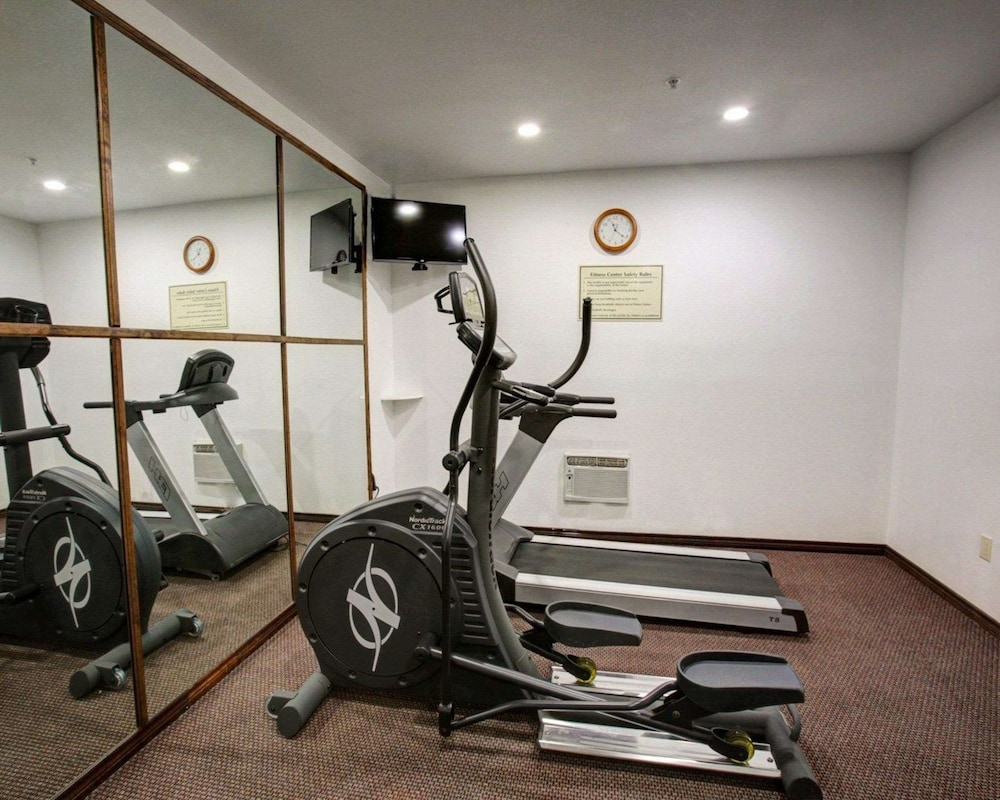 Quality Inn Rockdale TX 24/34