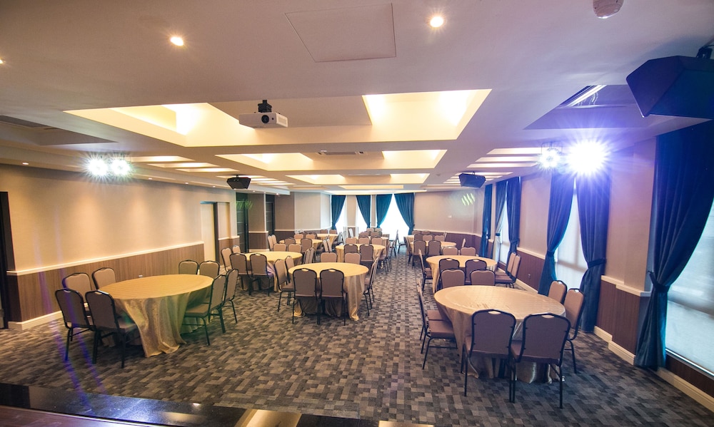Indra Hotel - Boutique Suites 25/35