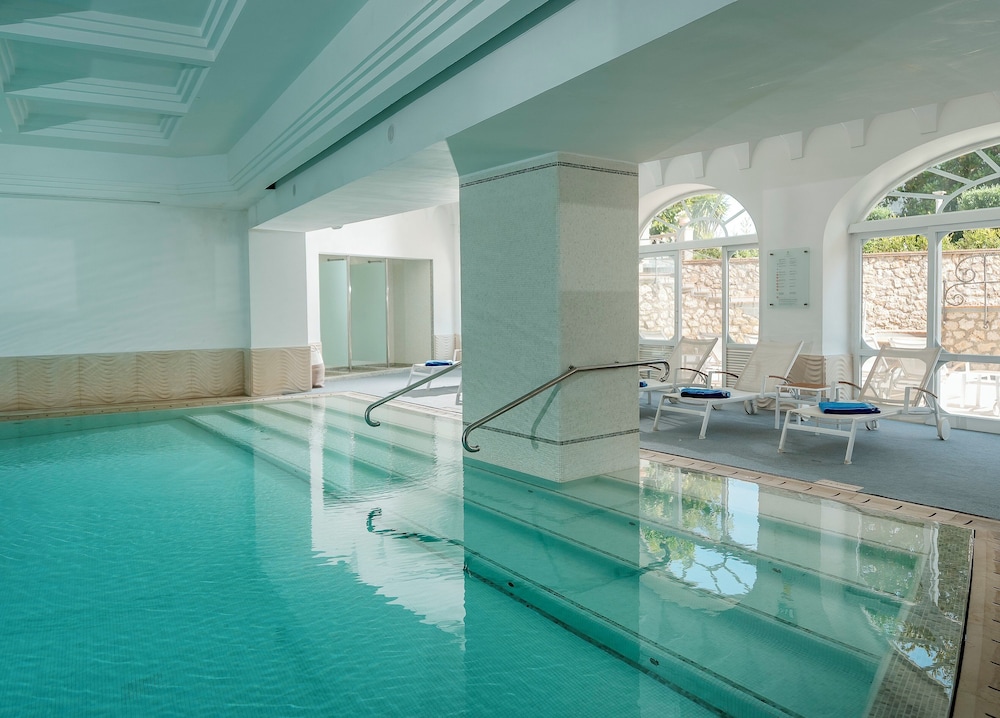 swimming pool spa
