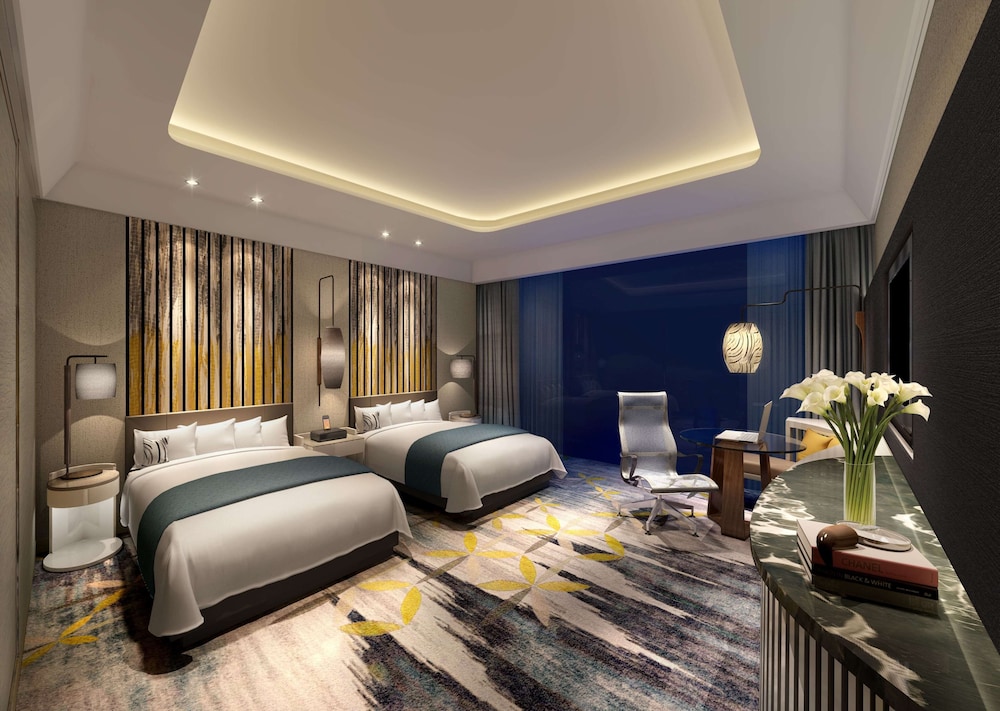 DELUXE, TWIN BEDS