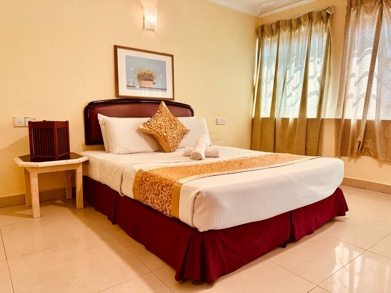 Deluxe, Double Bed