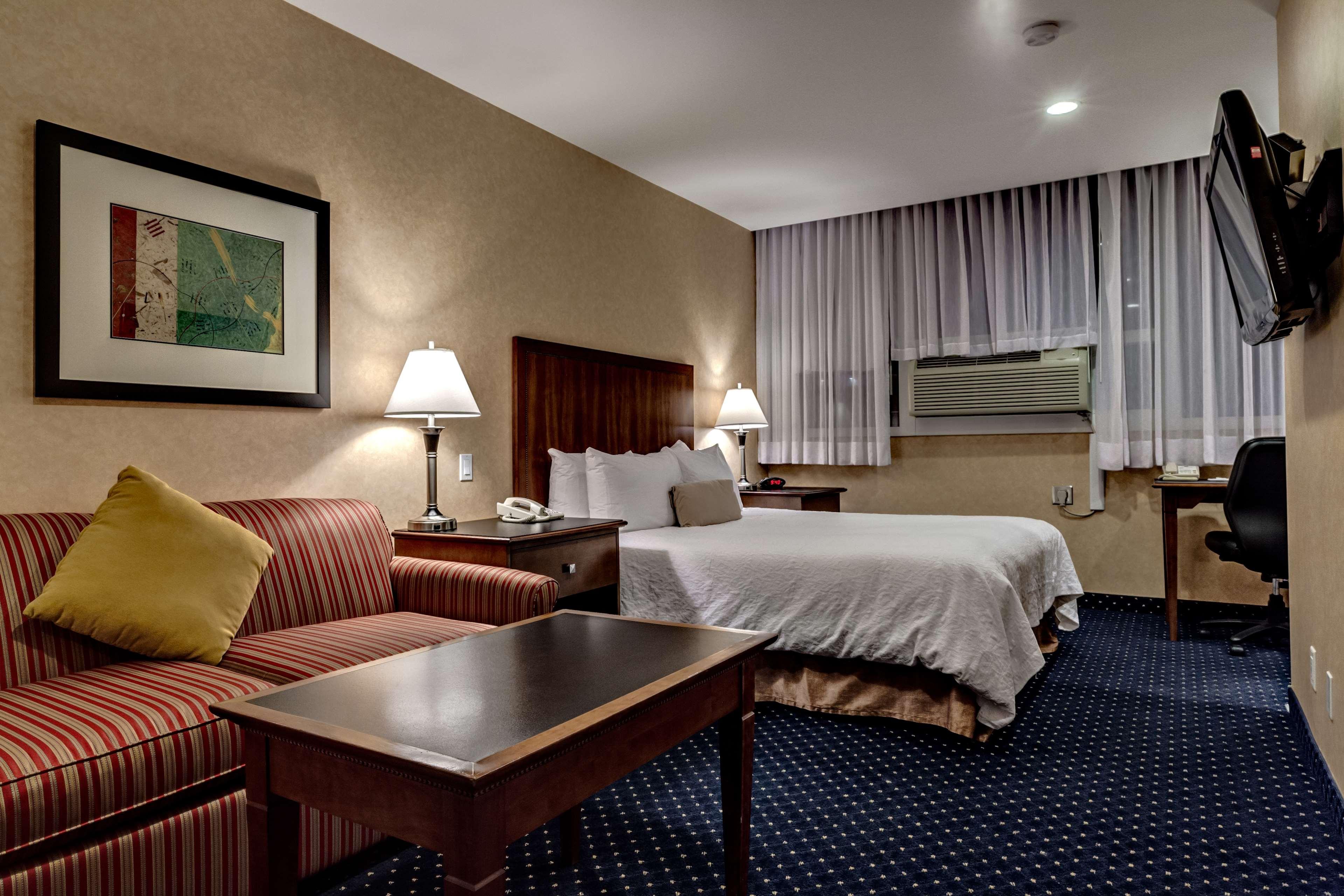 غرفة بسرير كوين لذوي الإعاقة، Best Western Plus Suites Downtown 3/8