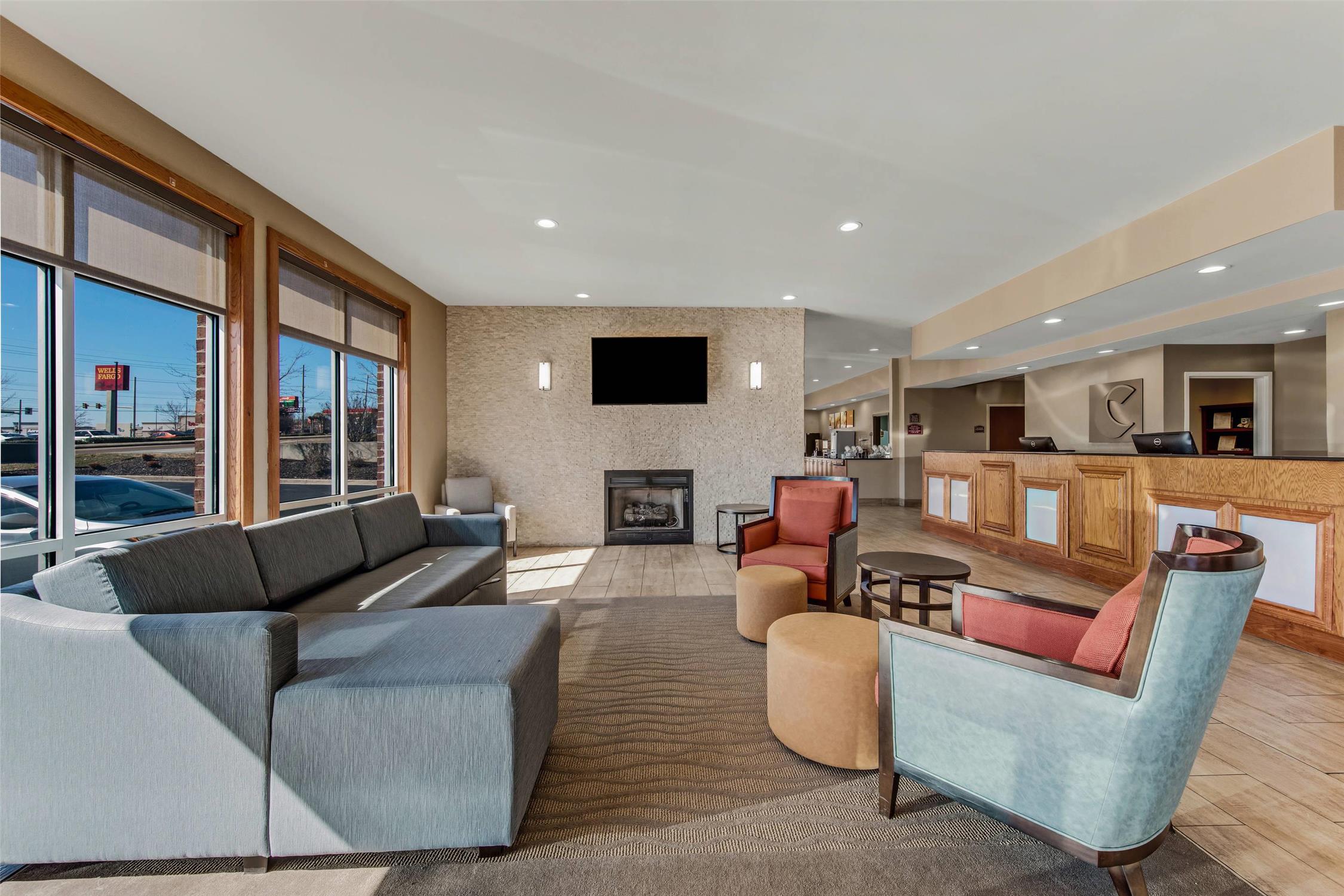 Comfort Suites Huntsville MidCity District at Research Park 9/19