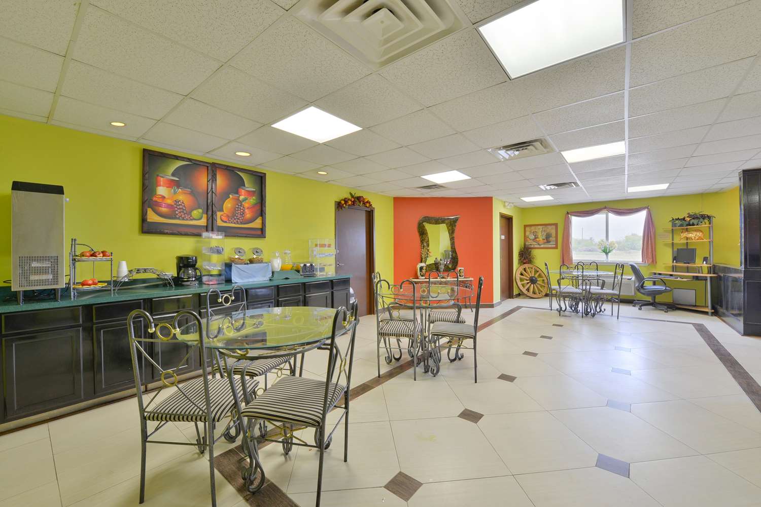 Americas Best Value Inn Suites Haltom City Ft Worth 11/15