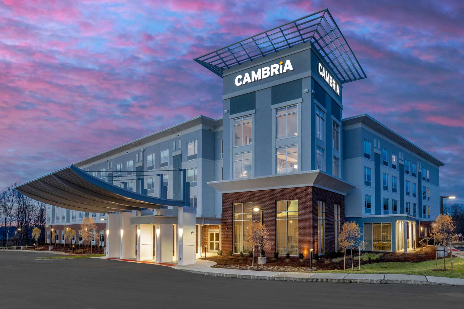 Cambria Hotel West Orange 1/7