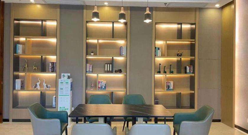 City Comfort Inn (Liuzhou Wanda Plaza) 42/54