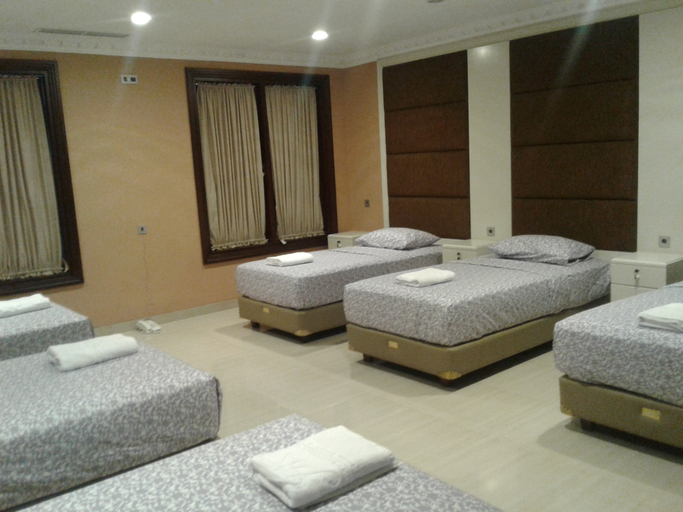 Economy, Basement
