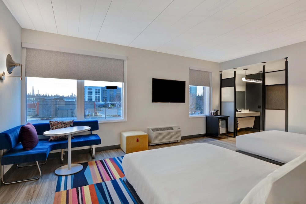 Aloft Secaucus Meadowlands 15/52