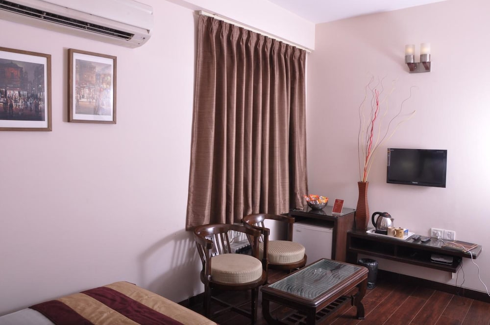 Crystal Inn Hotel 35/50