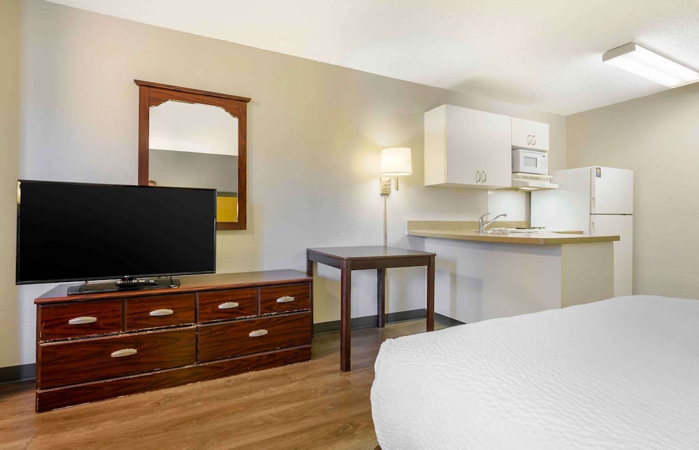 Extended Stay America - Roanoke - Airport 14/36