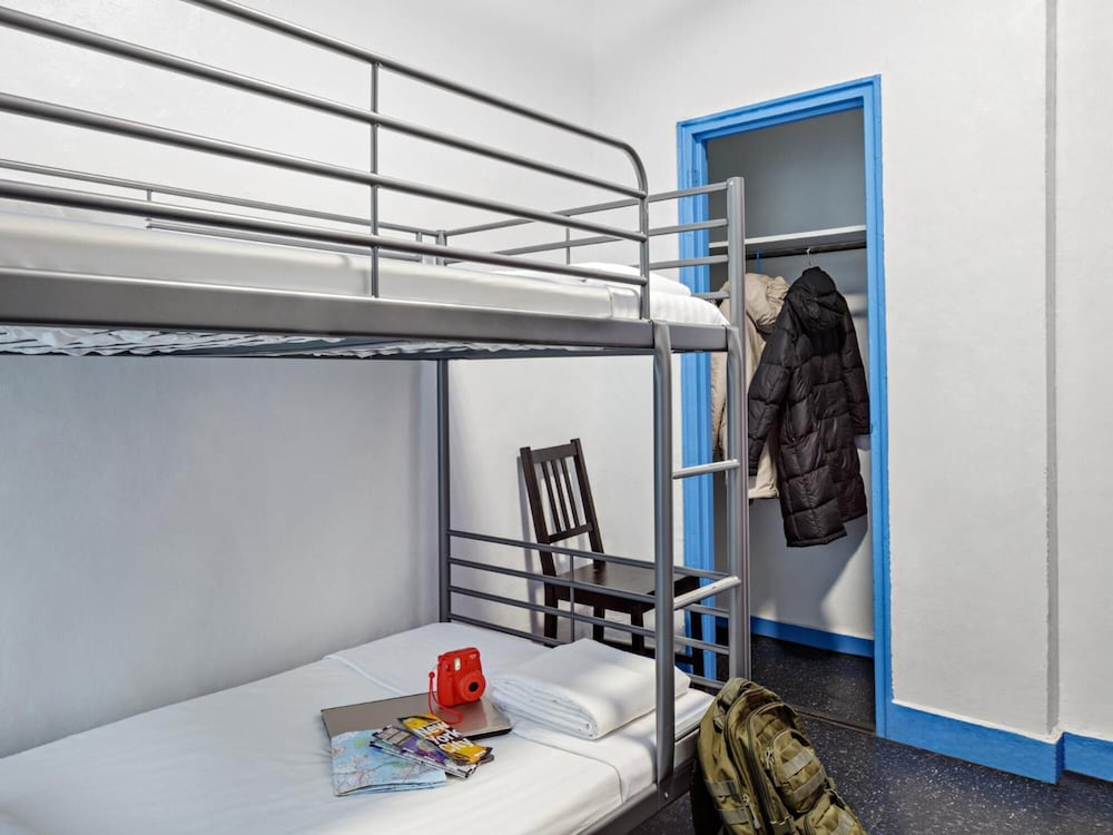 Central Park West Hostel 9/30