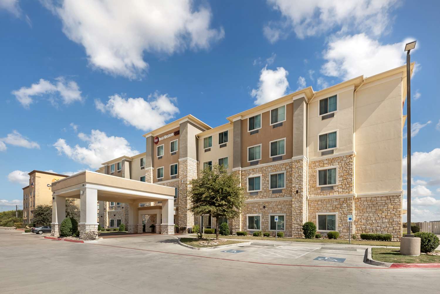 Best Western Plus Buda Austin Inn and Suites 35/35