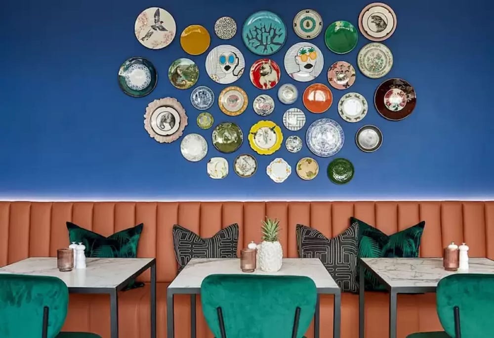 Pineapple House Boutique Hotel 44/50