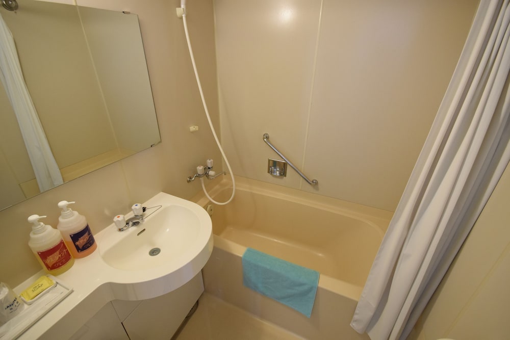 ArC LIFESTYLE SPACE & HOTEL 42/44