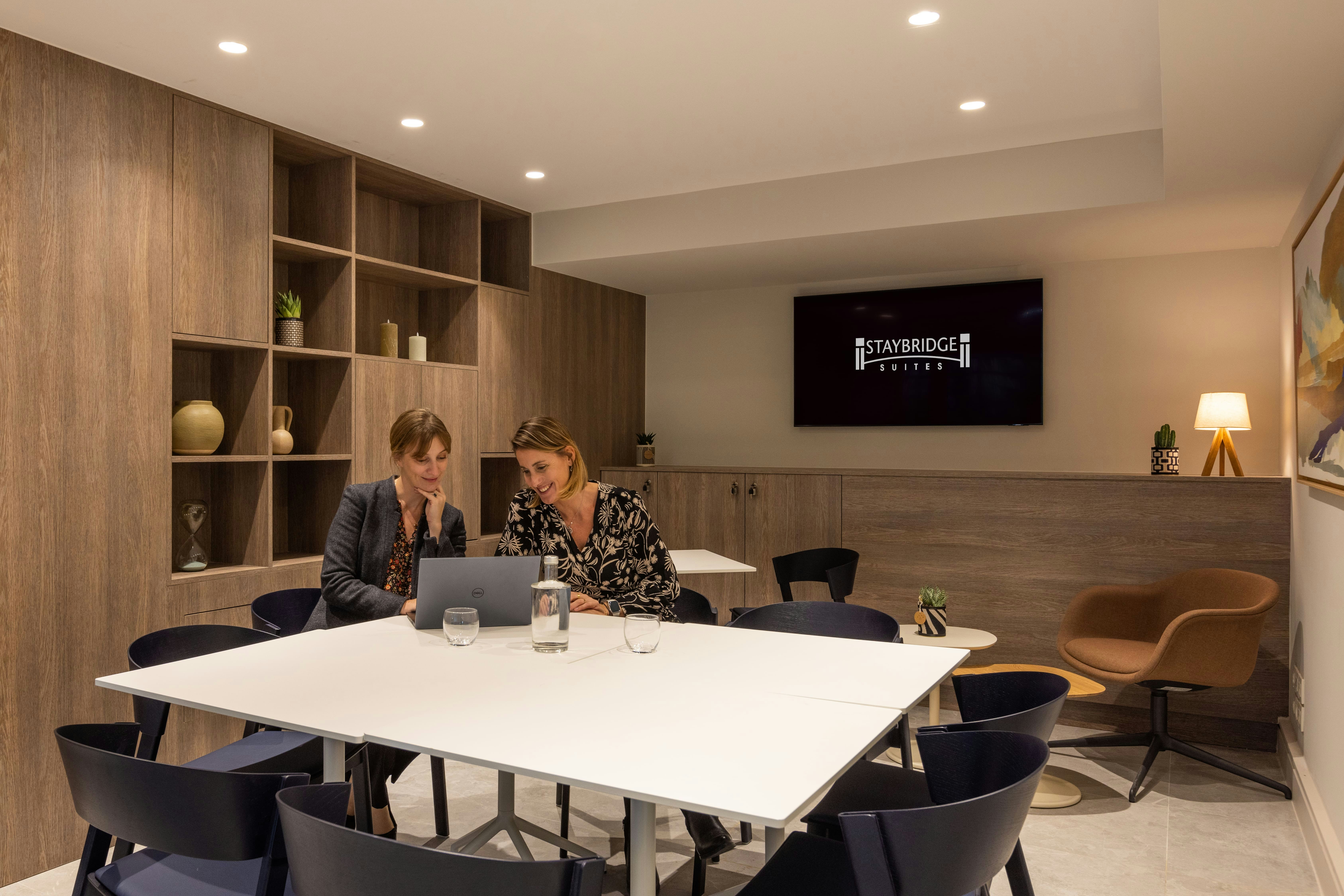 Staybridge Suites Cannes Centre 40/50