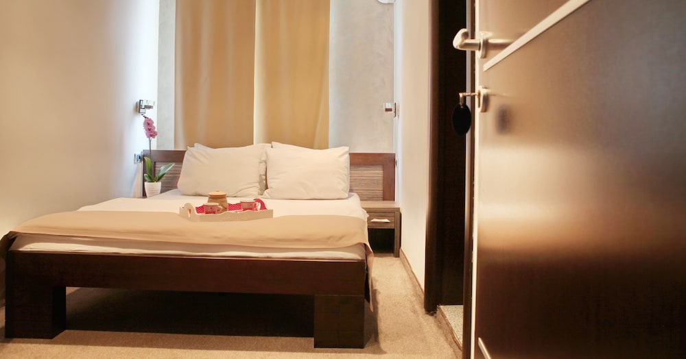 Villa Mystique Hotel 30/57